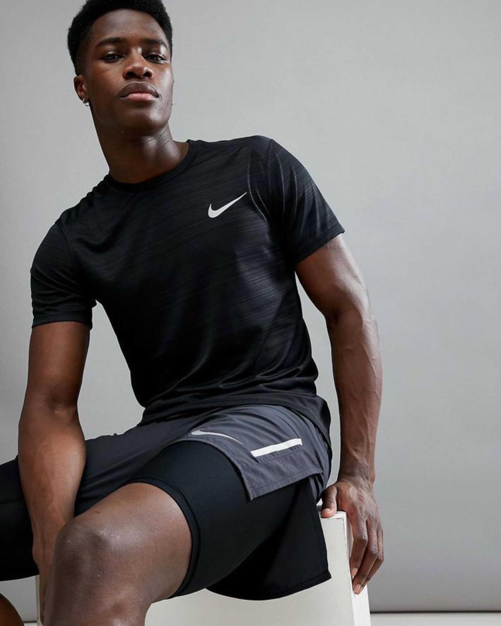 NIKE